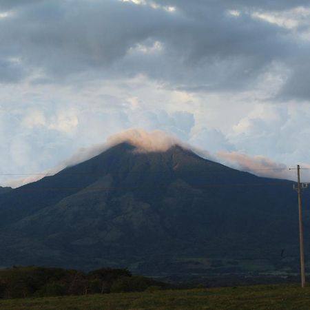 Hospedaje Catalinass ลิเบเรีย ภายนอก รูปภาพ